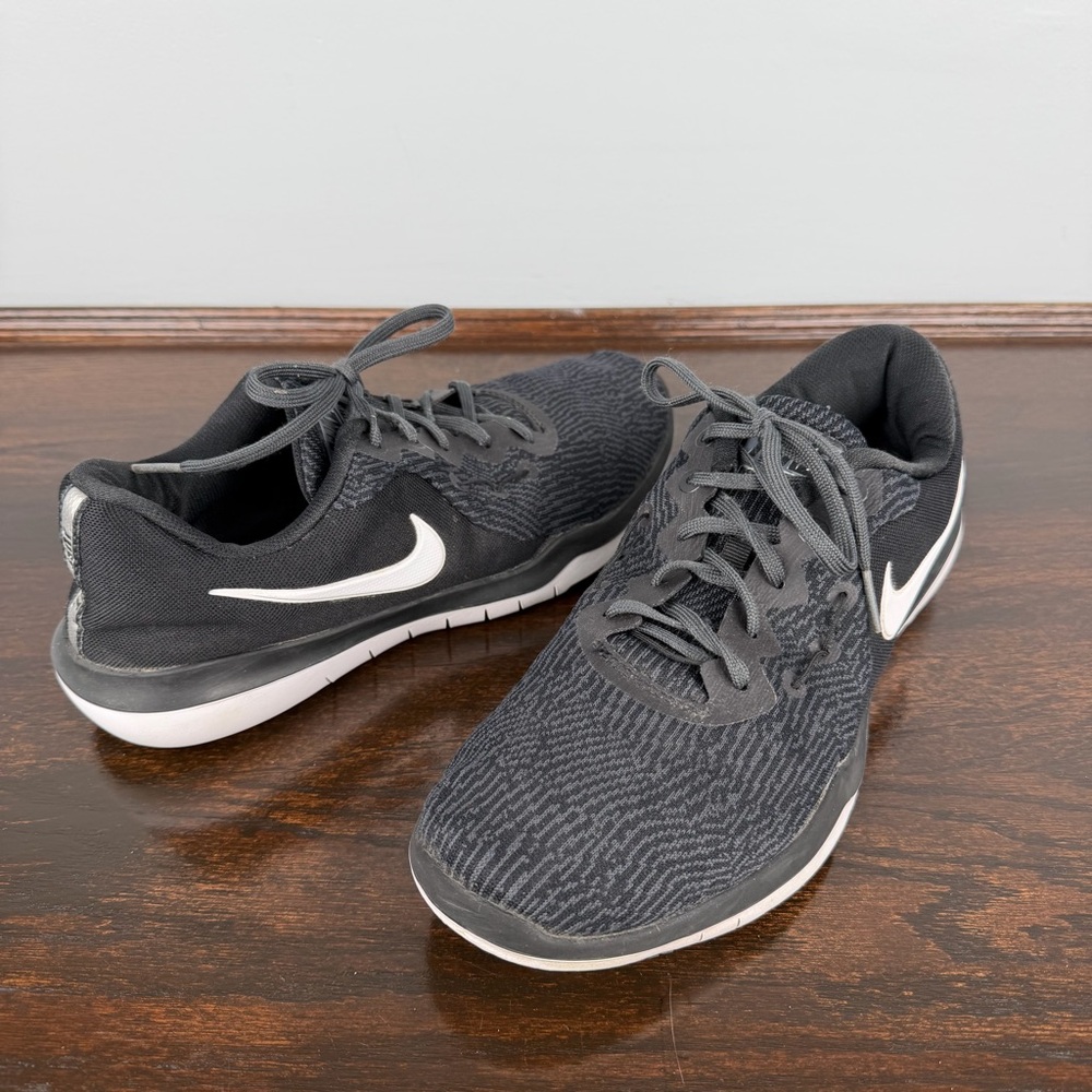 Nike Sneakers Flex Supreme TR 6 Womens Running Training Shoes Size 9 Black